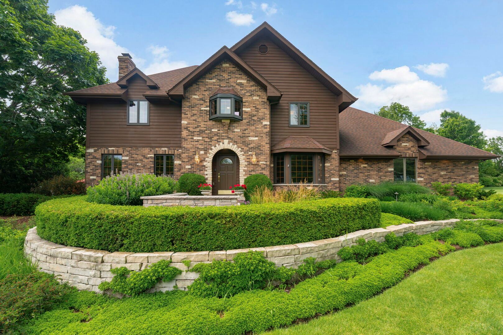 5N868 Prairie Valley Drive — St. Charles, IL 60175