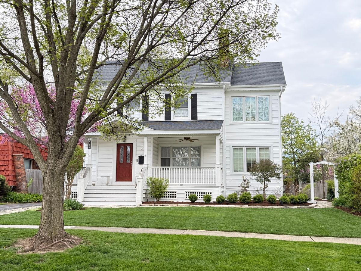 629 Newton Avenue, Glen Ellyn, IL 60137