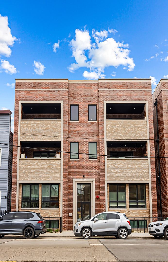3125 Clybourn Avenue, Chicago, IL 60618