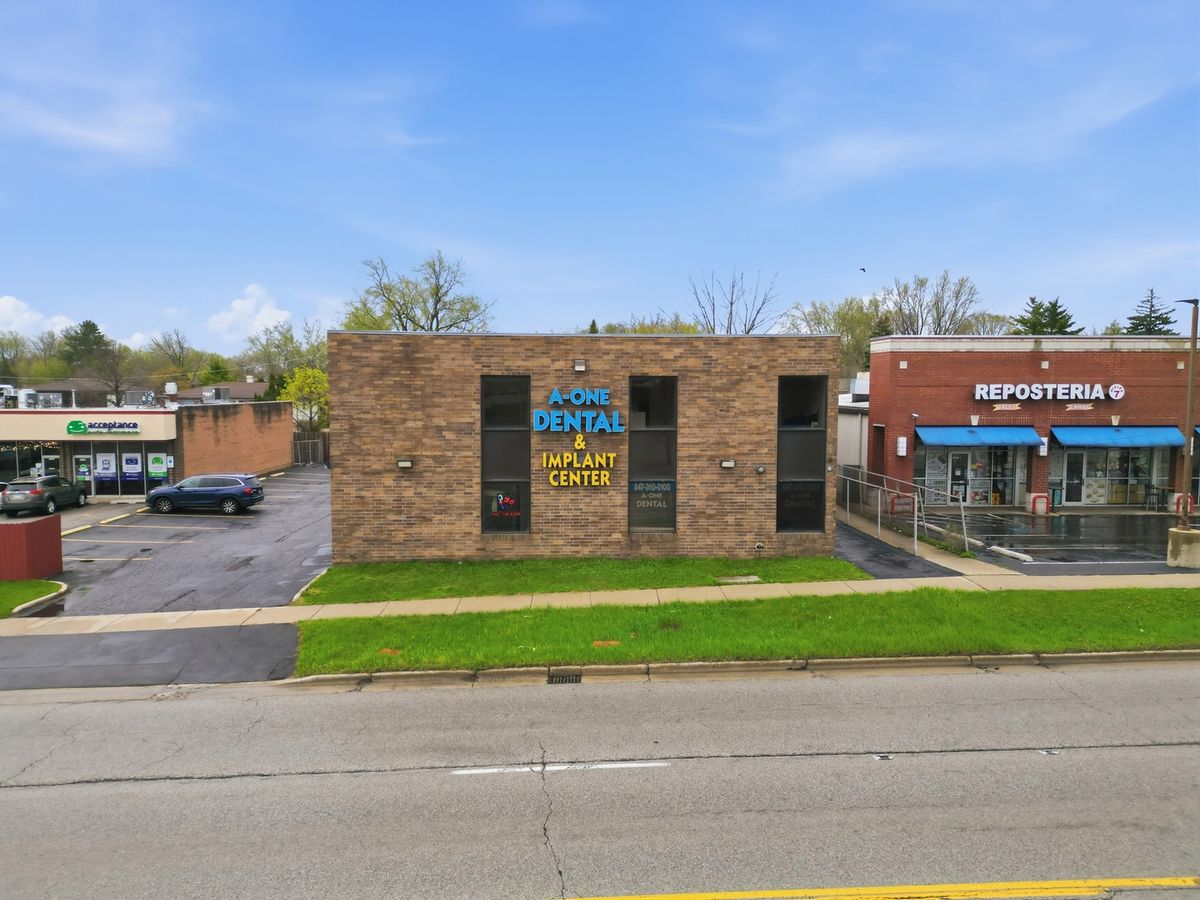 2071 Irving Park Road, Hanover Park, IL 60133