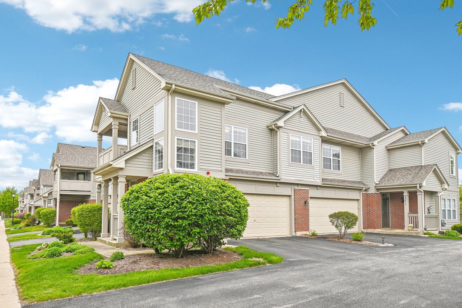 2267 Vanderbilt Drive — Geneva, IL 60134
