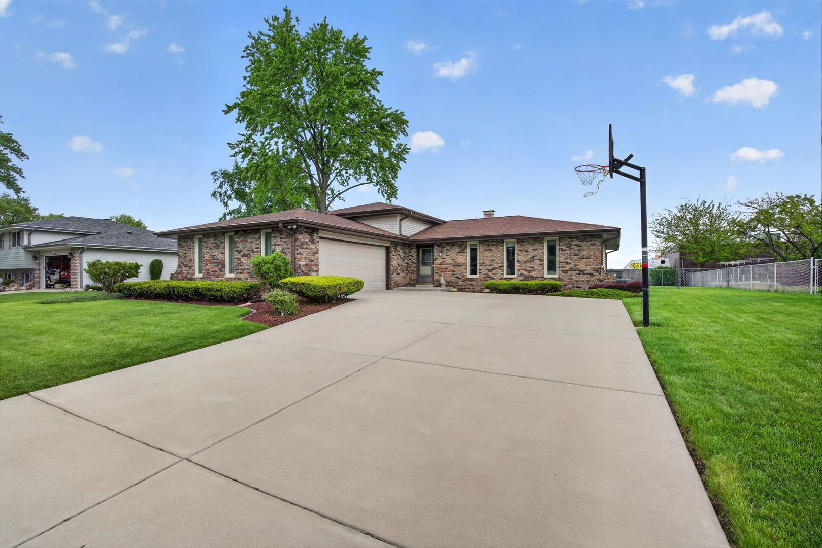 106 N Brookshore Drive — Shorewood, IL 60404