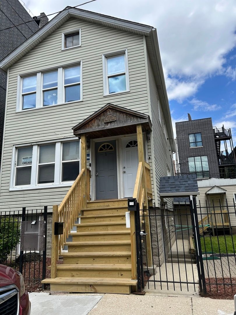 1538 Fry Street, Chicago, IL 60642