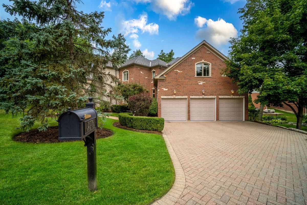 21776 Jupiter Court, Ivanhoe, IL 60060