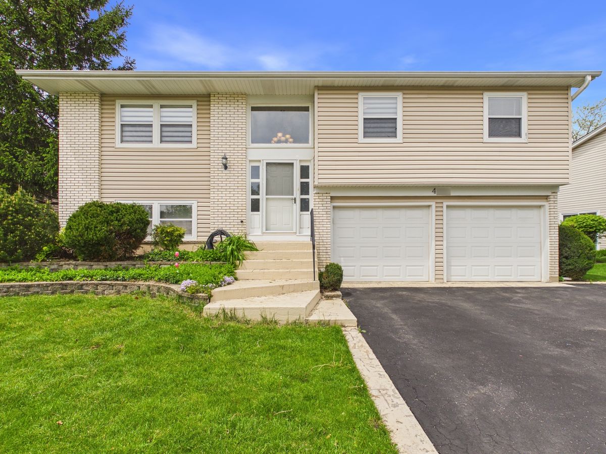 4360 Mumford Drive, Hoffman Estates, IL 60192