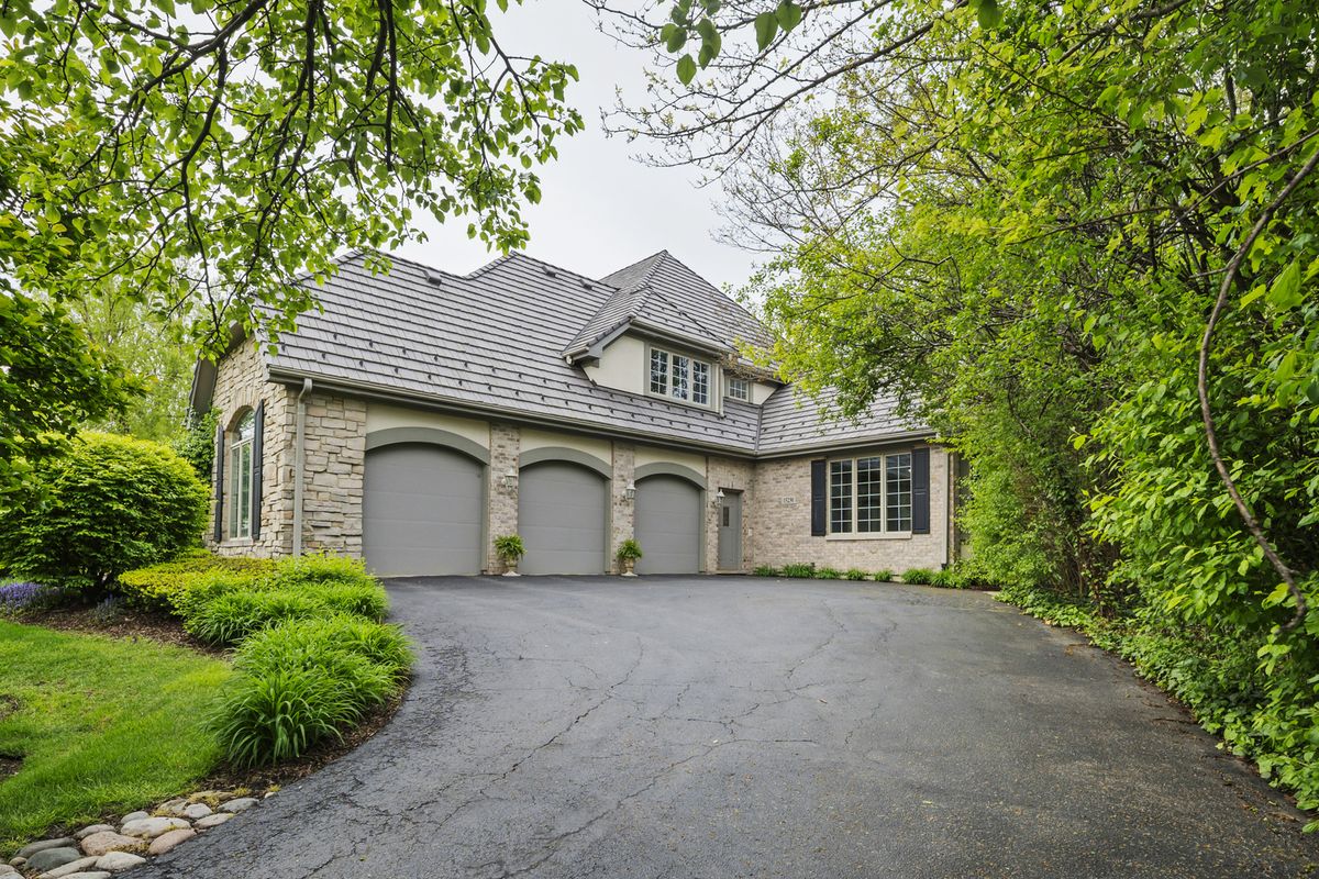 15230 Alpine Drive, Orland Park, IL 60467