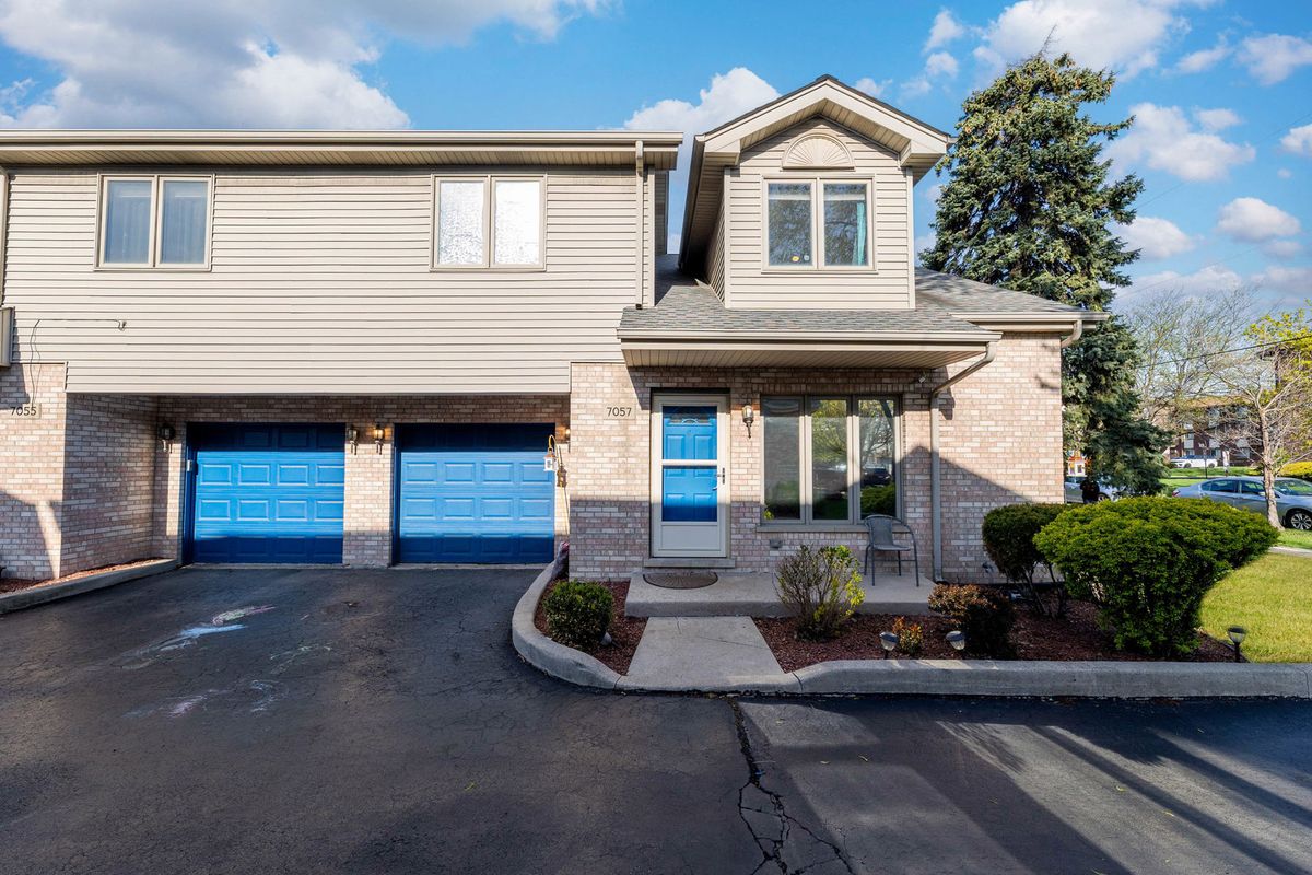7057 100th Street, Chicago Ridge, IL 60415