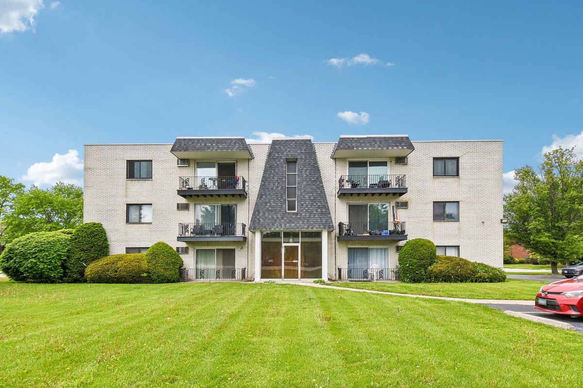 12809 Carriage Lane, Crestwood, IL 60418