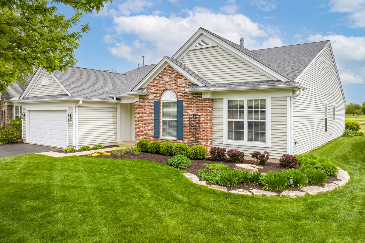 13148 FARM HILL Drive, Huntley, IL 60142