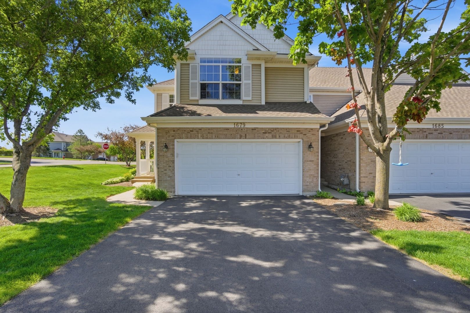 1679 Yellowstone Circle — Crystal Lake, IL 60014