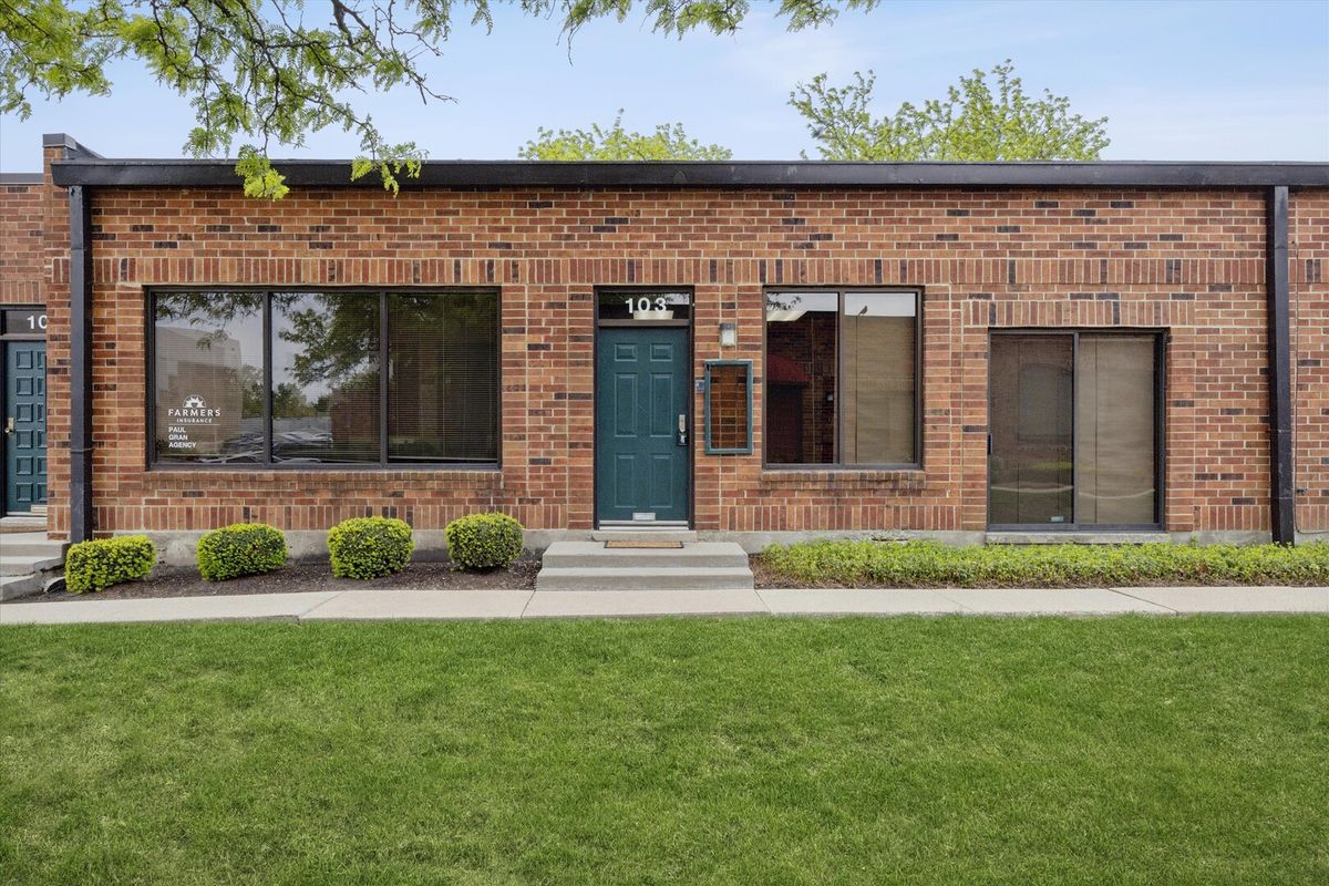 414 Plaza Drive, Westmont, IL 60559