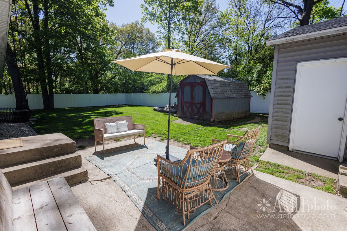 6186 E 260 S Road, St. Anne, IL 60964