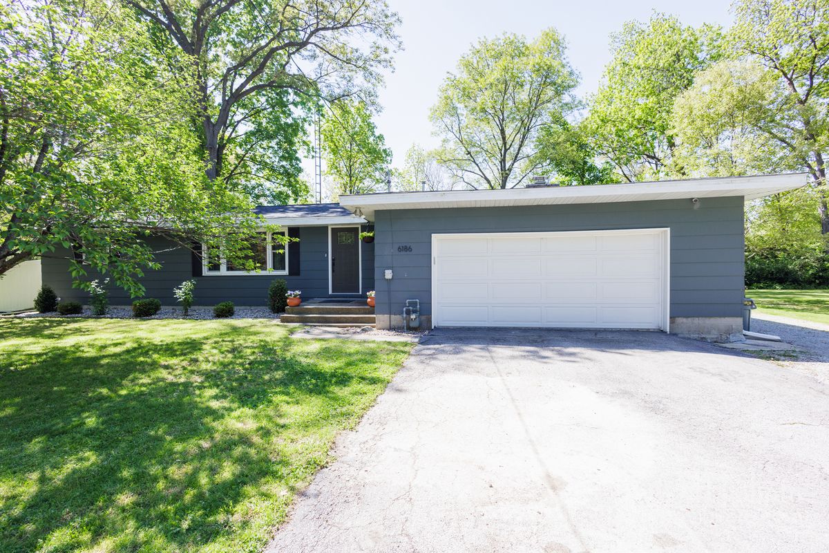 6186 260 S Road, St. Anne, IL 60964