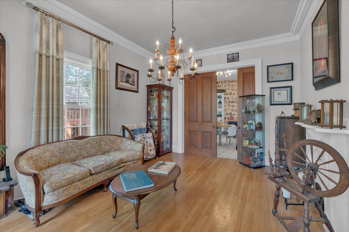83 Centre Street, Haddonfield, NJ 08033
