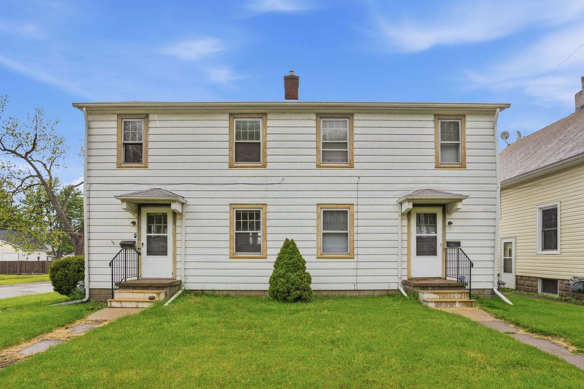 201 17 Street, East Moline, IL 61244