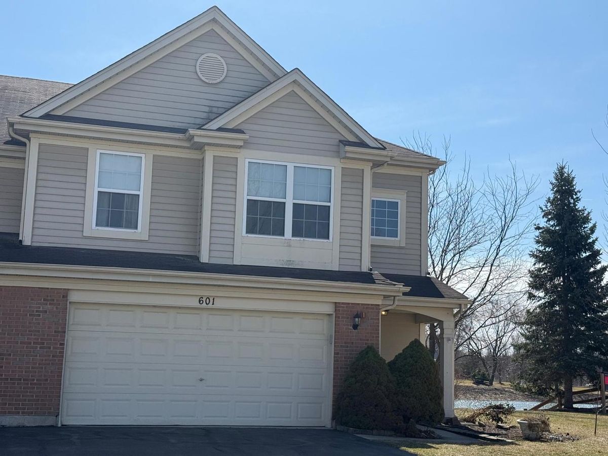 601 Blue Springs Drive, Fox Lake, IL 60020