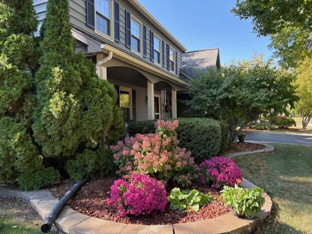 1528 Sequoia Road — Naperville, IL 60540