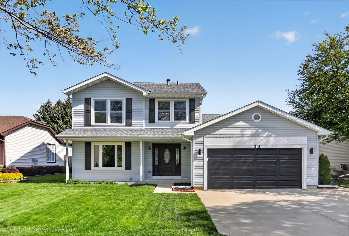 1818 Hawk Lane, Elk Grove Village, IL 60007