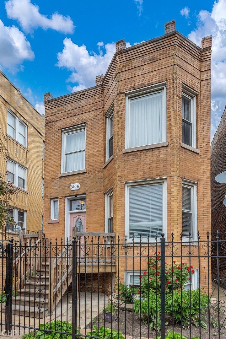 3104 W Walton Street — Chicago, IL 60622