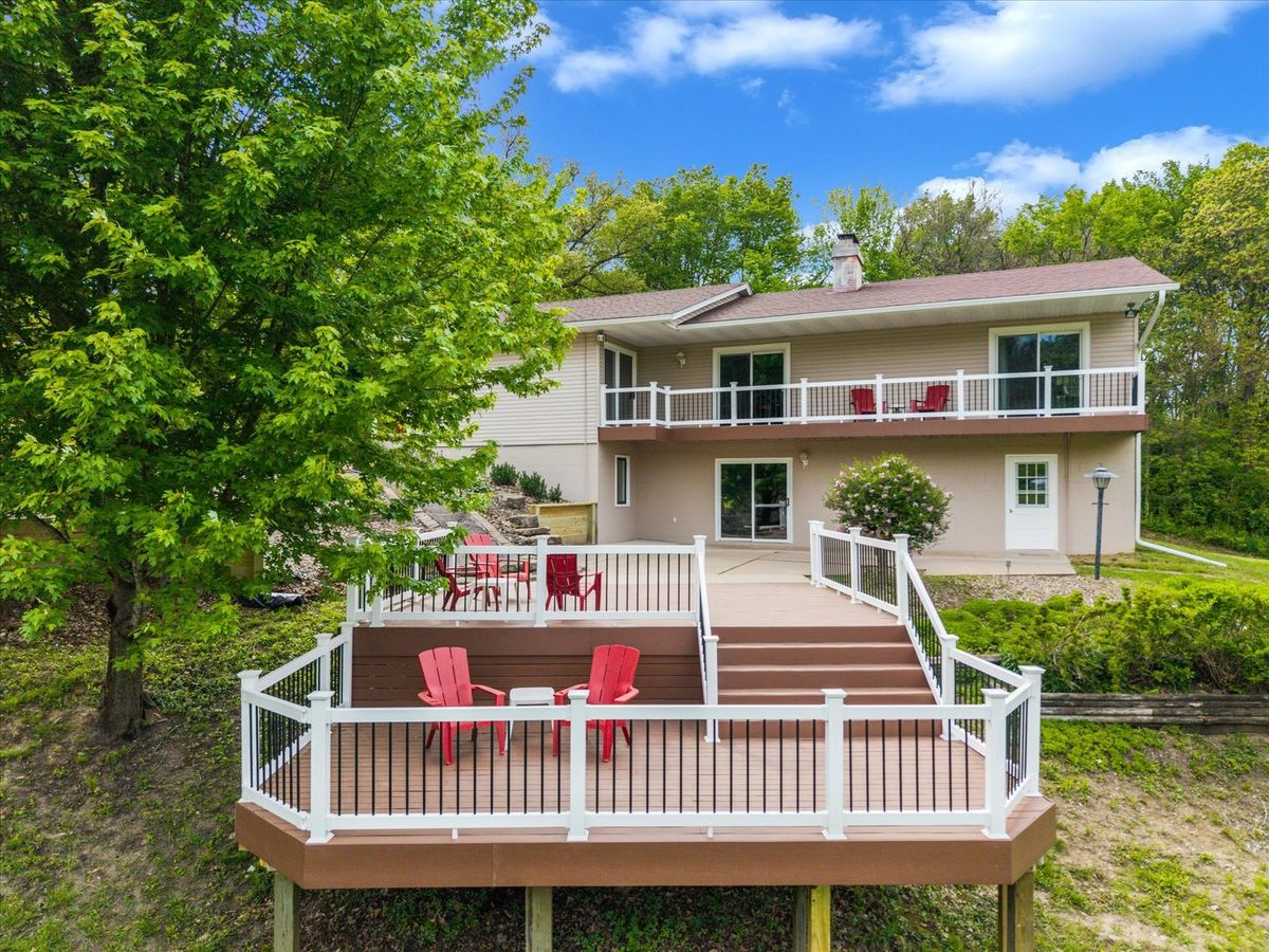 6403 95th Avenue Court, Taylor Ridge, IL 61284