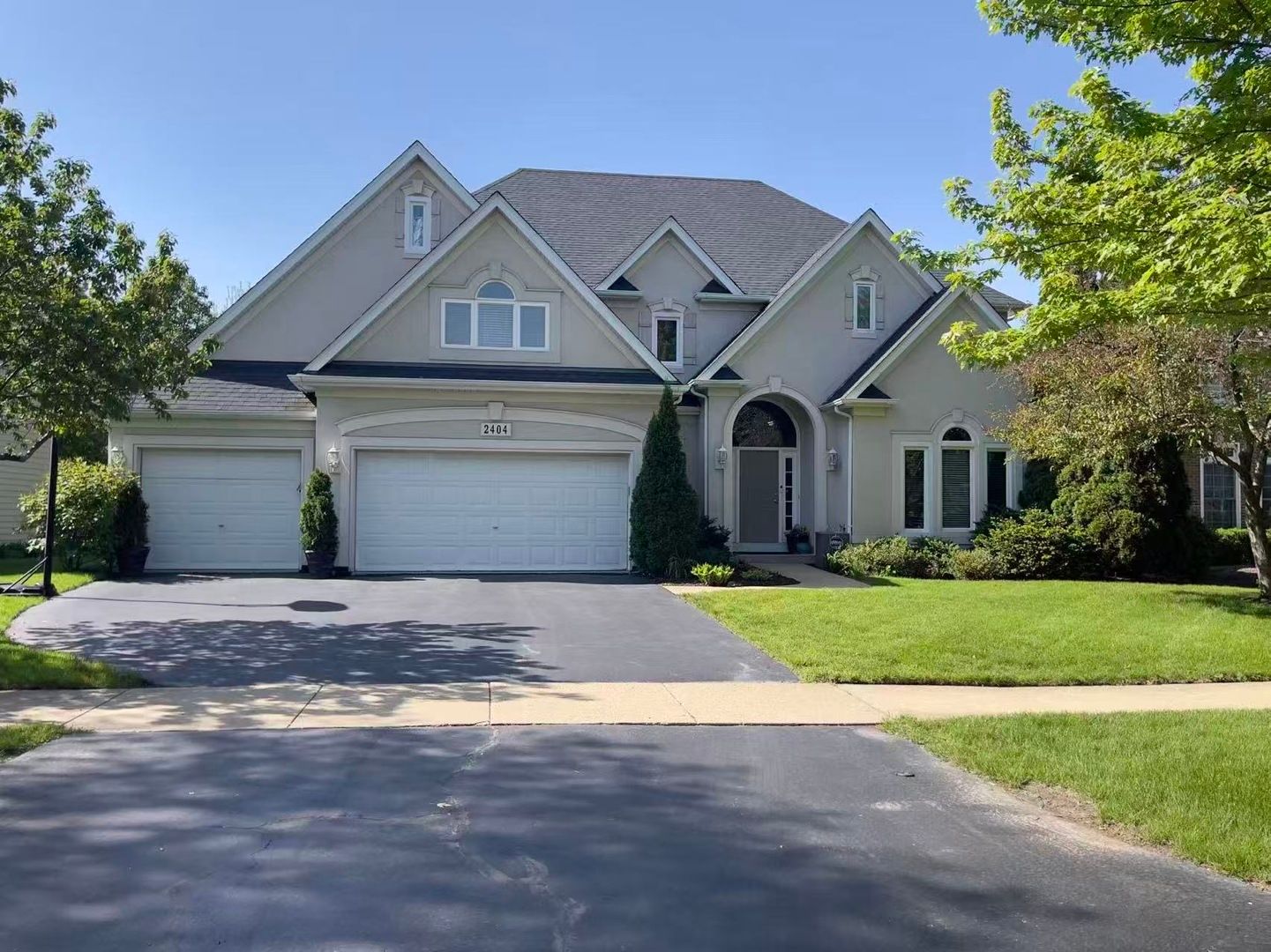2404 Comstock Court — Naperville, IL 60564
