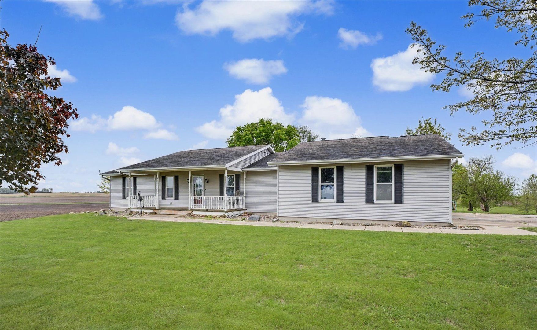 1681 County Road 700 N — Philo, IL 61864