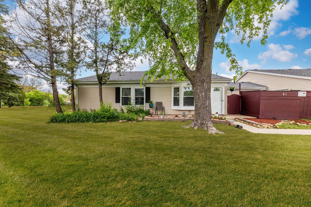 5I FERNWOOD Drive, Bolingbrook, IL 60440