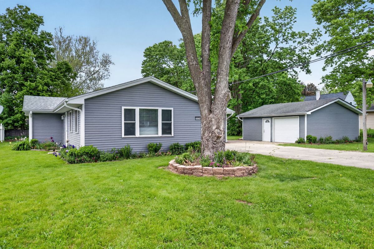 25228 W Buell Street, Channahon, IL 60410