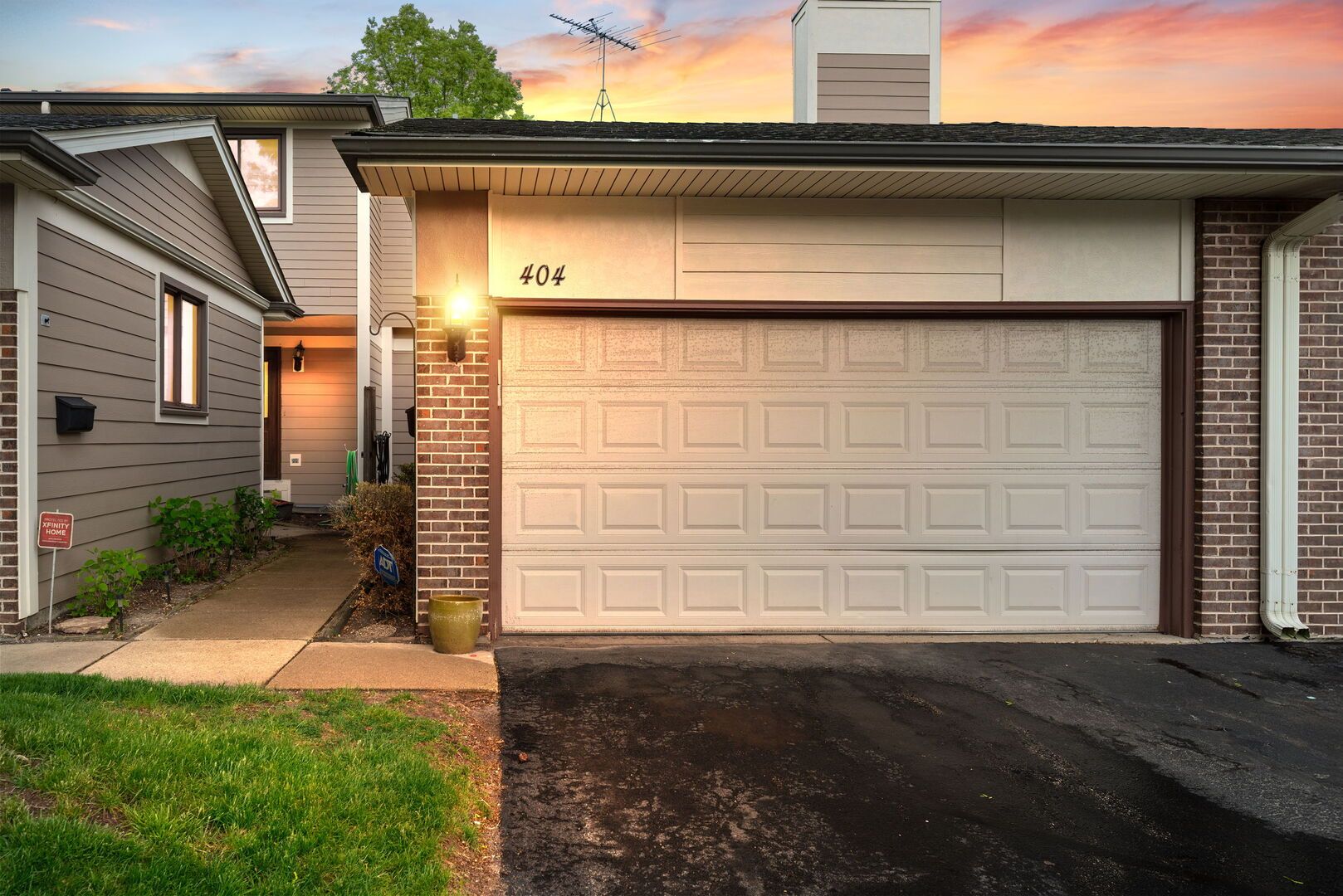 404 Bluebird Lane — Deerfield, IL 60015