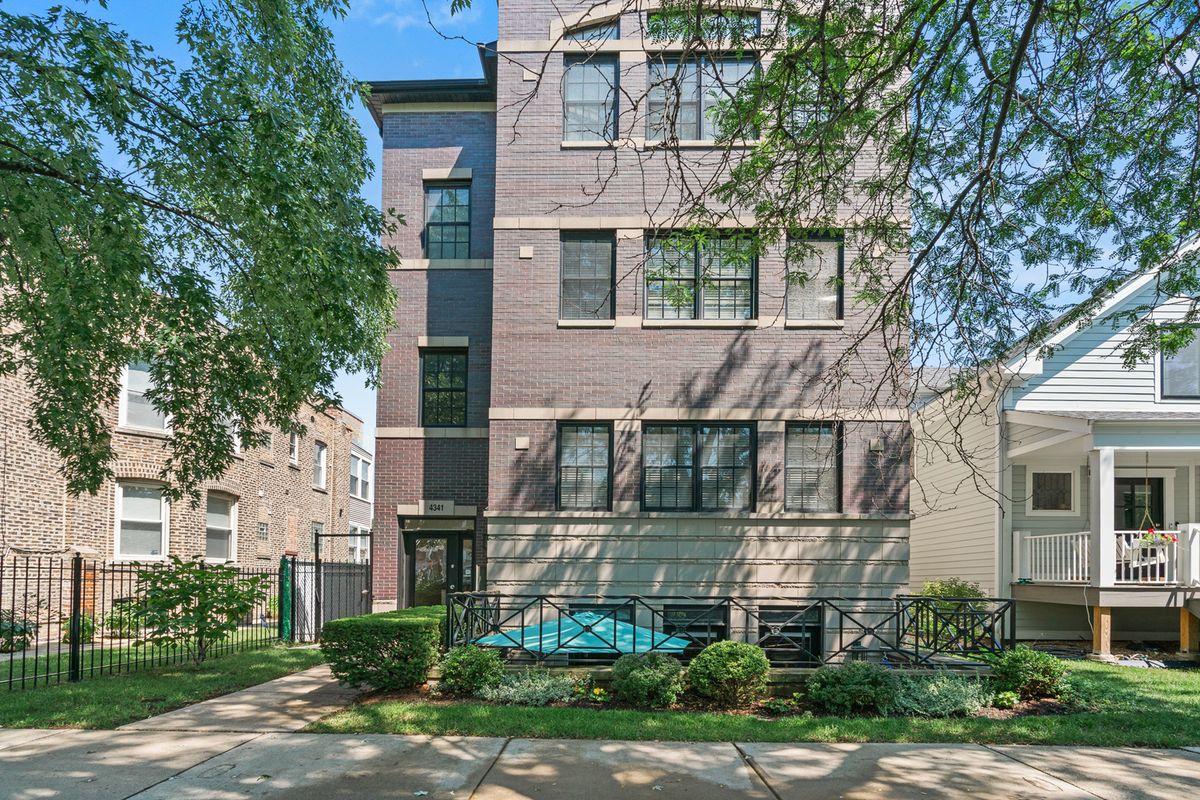 4341 Mozart Street, Chicago, IL 60618
