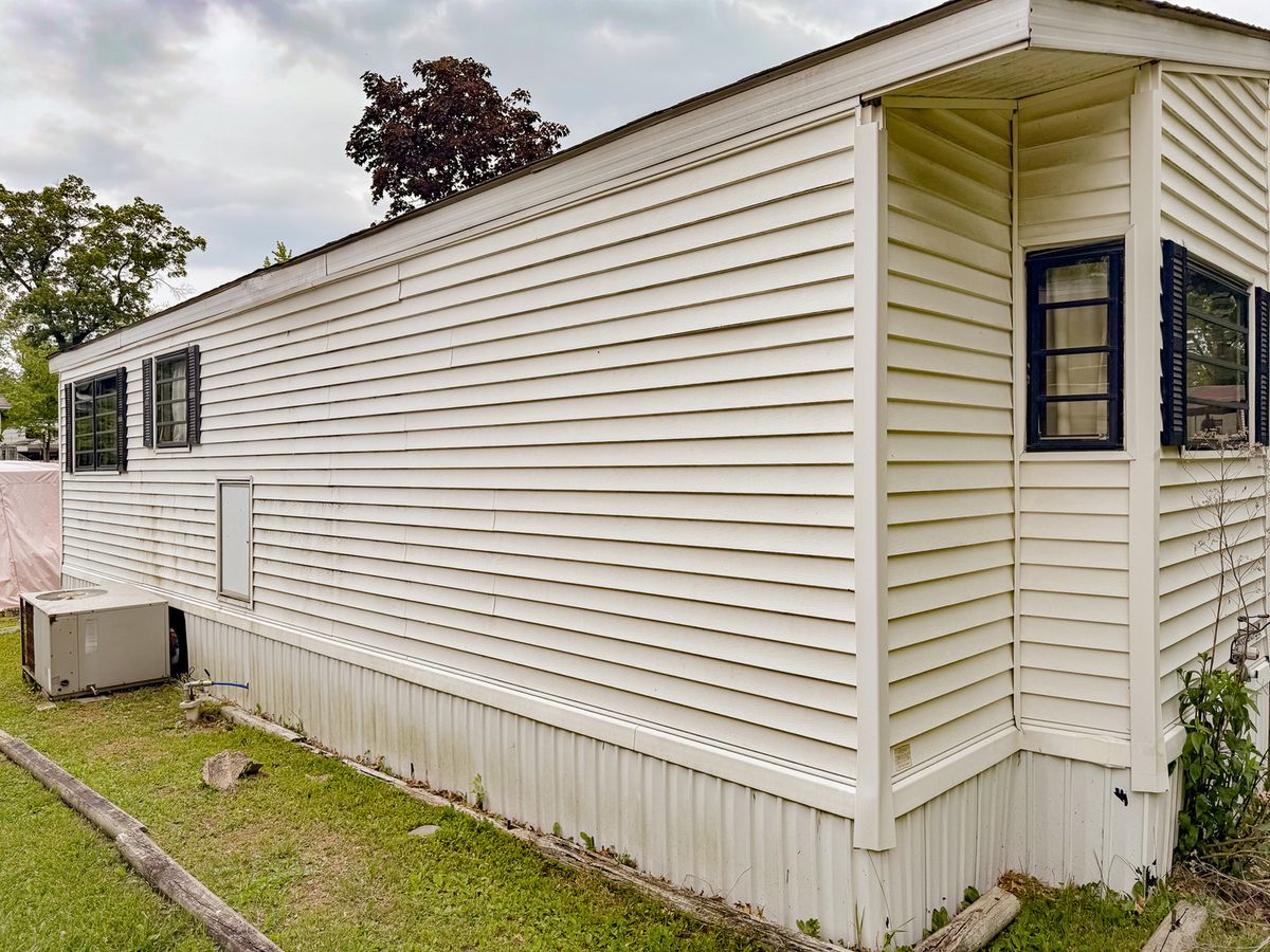 6/21 Woodhaven, Sublette, IL 61367