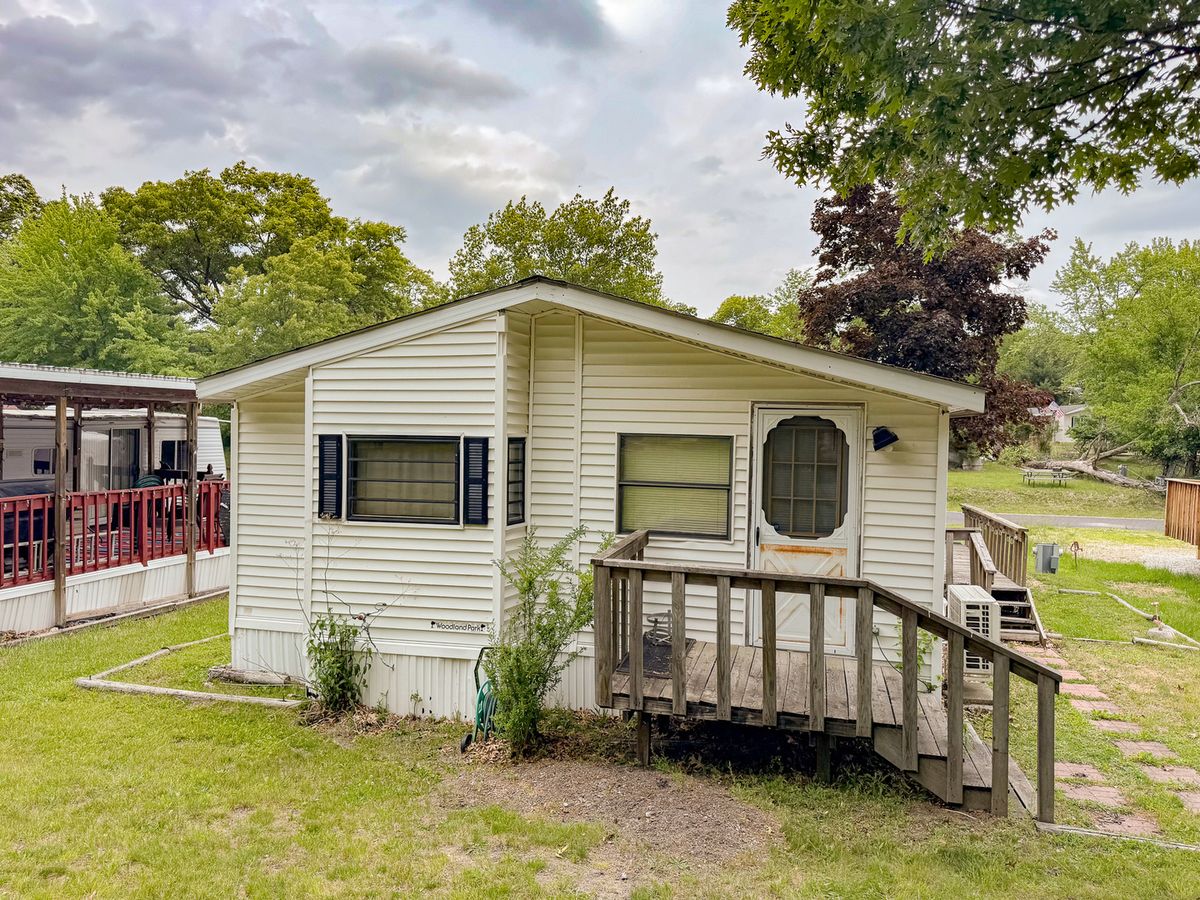 6/21 Woodhaven, Sublette, IL 61367