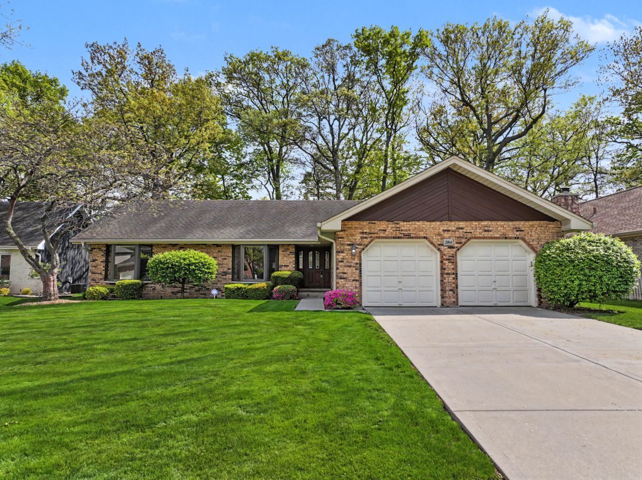 384 E Montrose Avenue — Wood Dale, IL 60191
