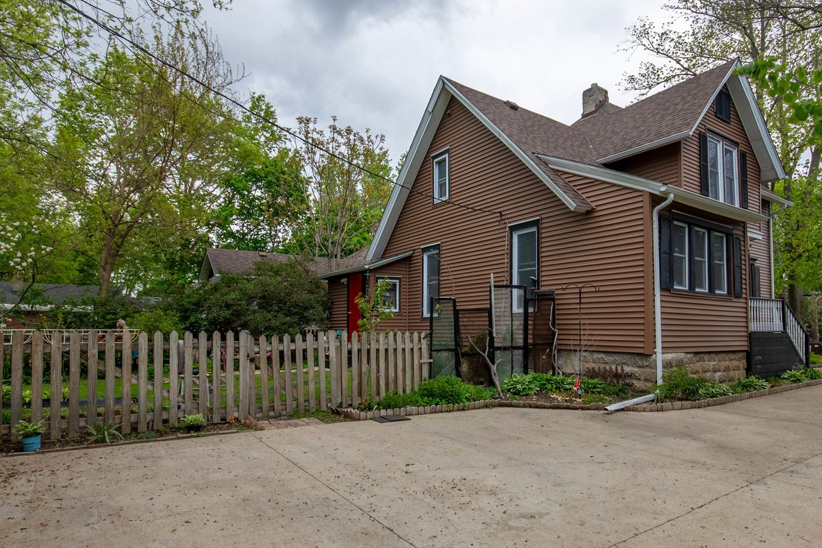 400 S 2nd Street, Oregon, IL 61061