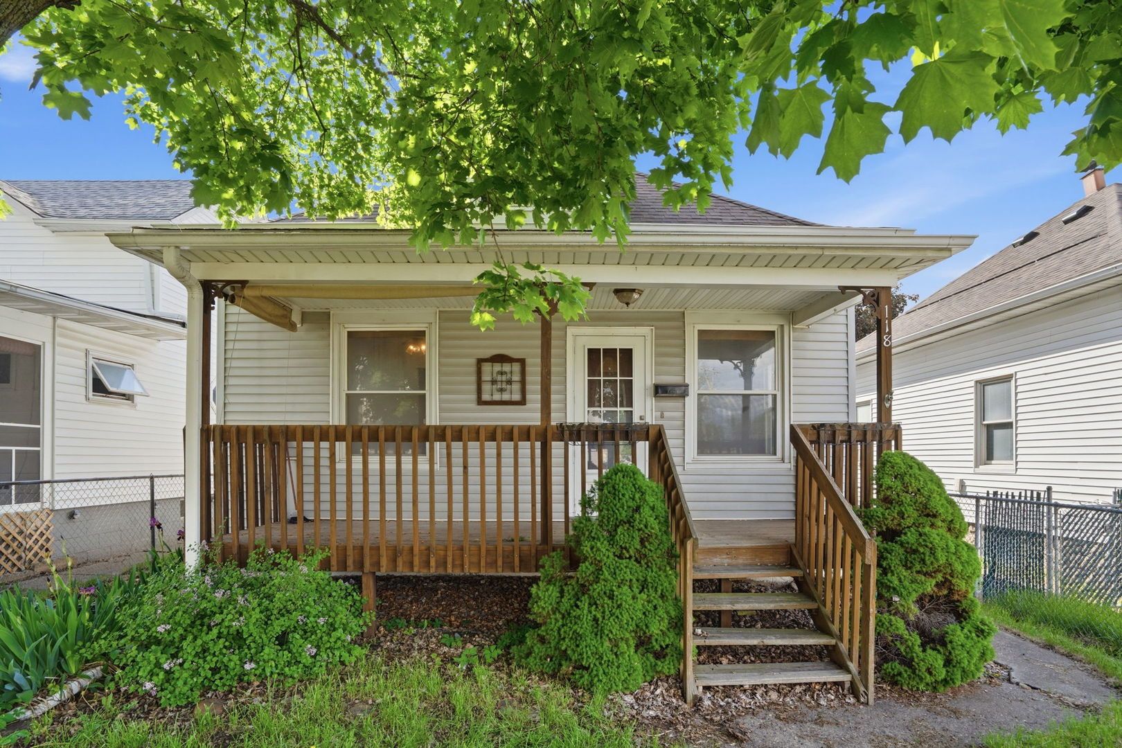 118 5th Street — Silvis, IL 61282