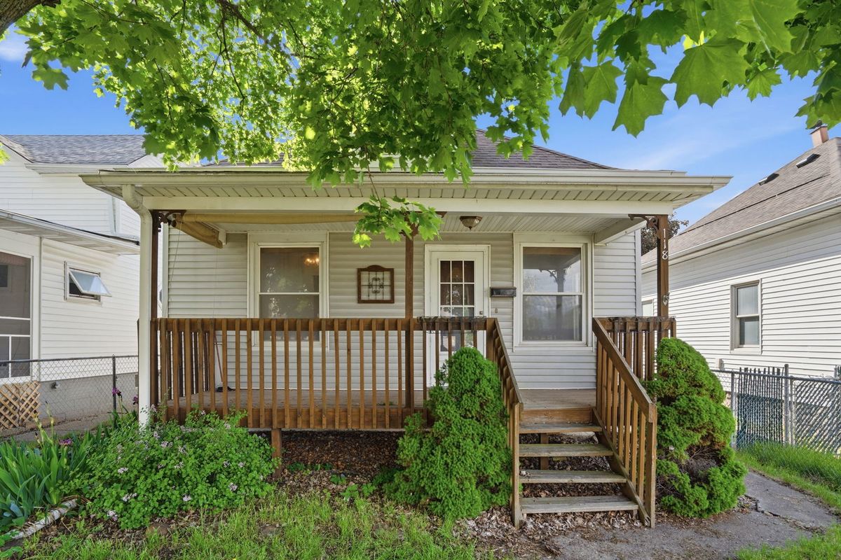 118 5th Street, Silvis, IL 61282