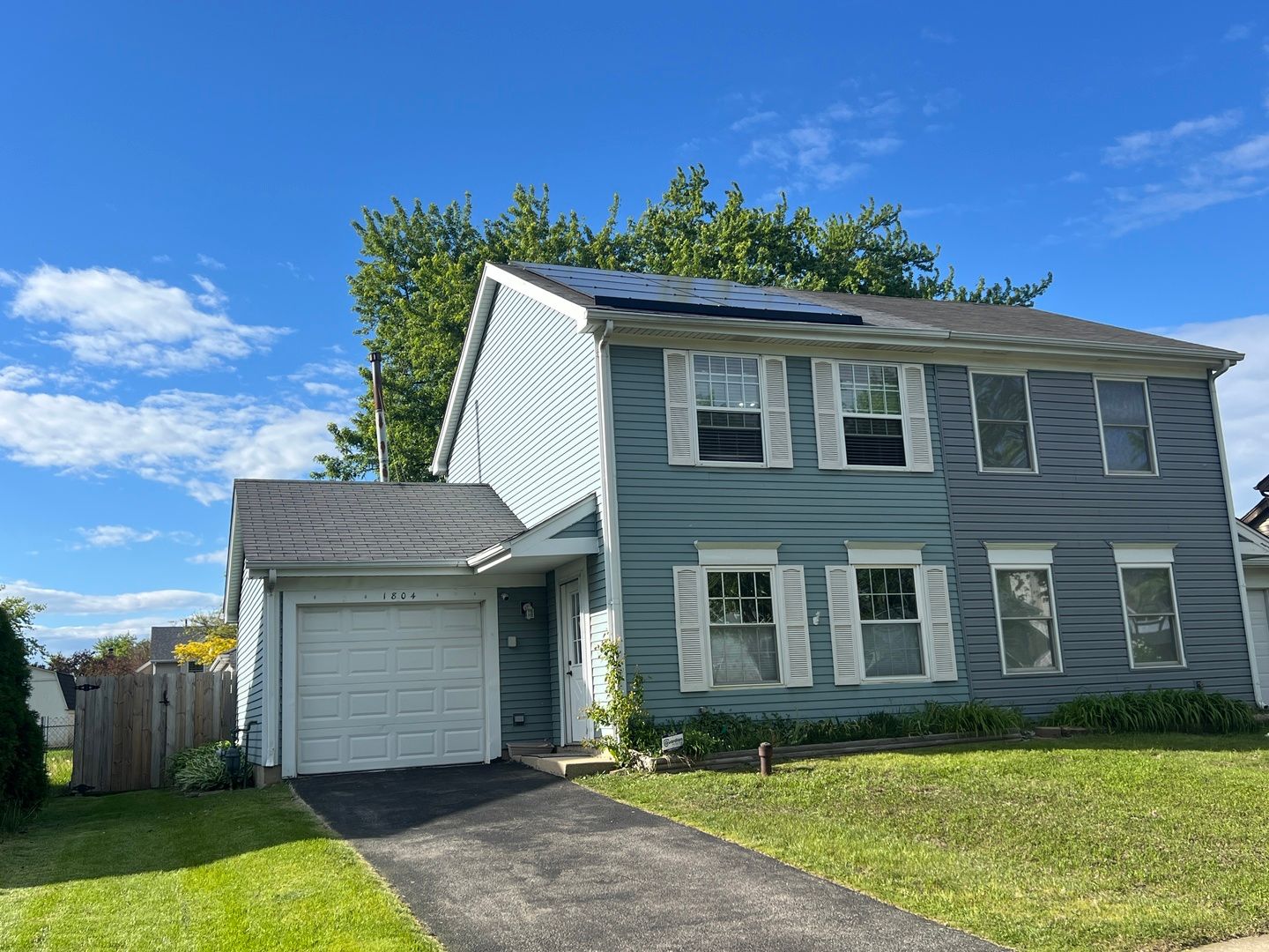 1804 De Forest Lane — Hanover Park, IL 60133