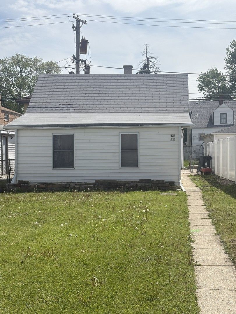 421 25th Avenue, Bellwood, IL 60104