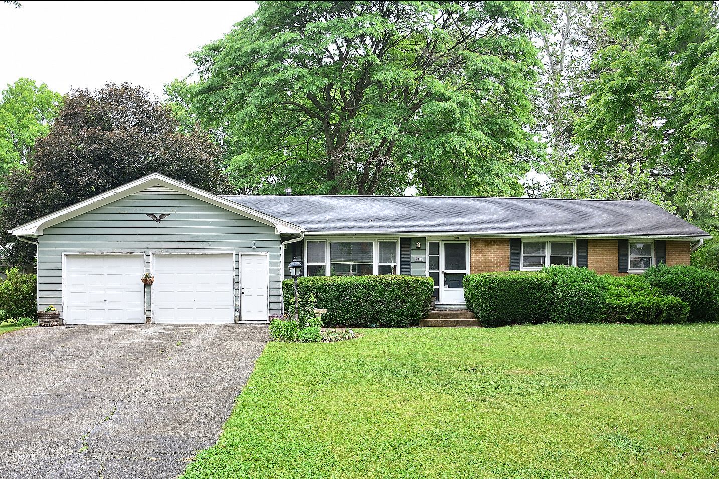 813 Considine Road — Geneva, IL 60134