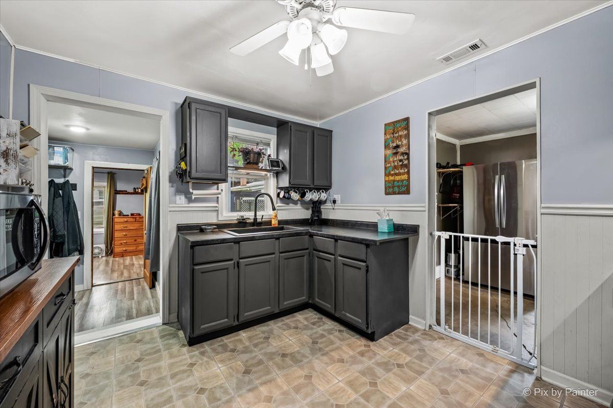 305 Maple Street, Waterman, IL 60556