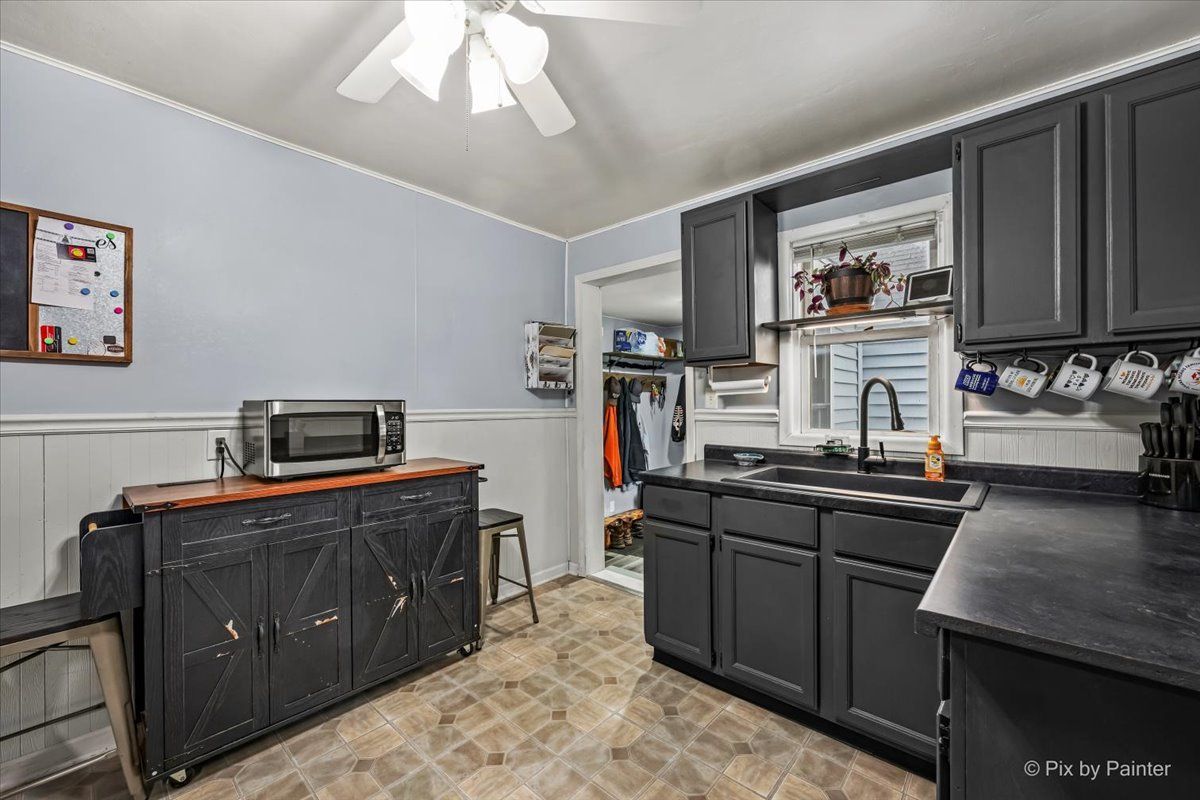 305 Maple Street, Waterman, IL 60556