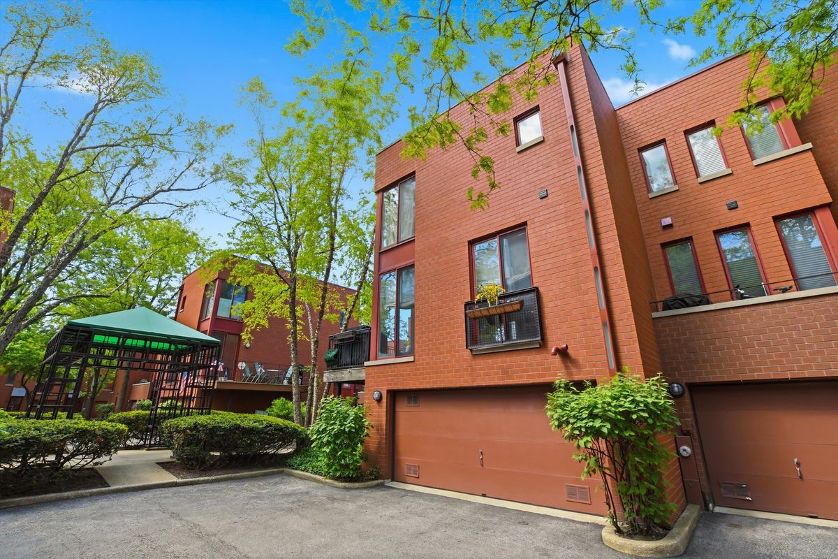 1250 Federal Street, Chicago, IL 60605