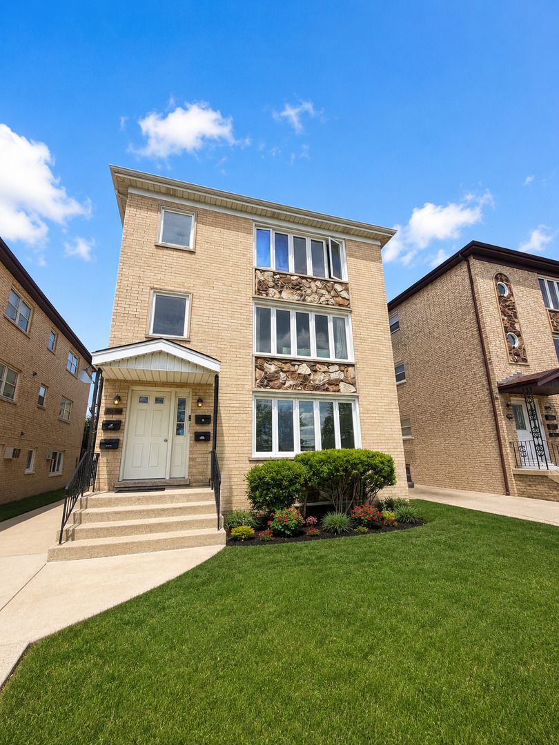 7942 Addison Street, Chicago, IL 60634