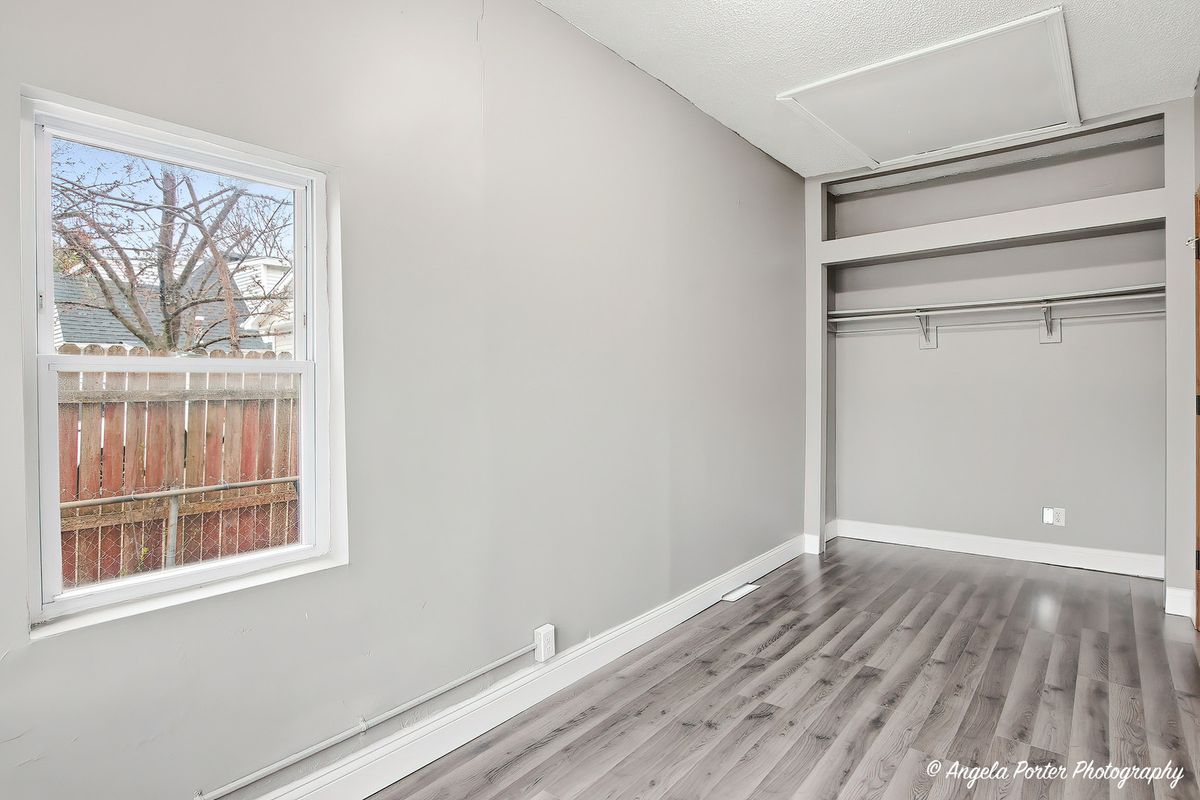 320 E WASHINGTON Street, Round Lake Park, IL 60073