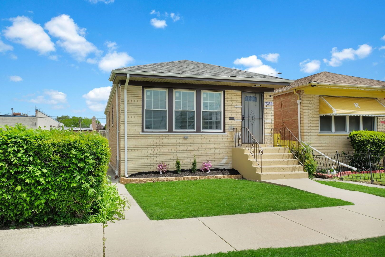 7357 S MARSHFIELD Avenue — Chicago, IL 60636