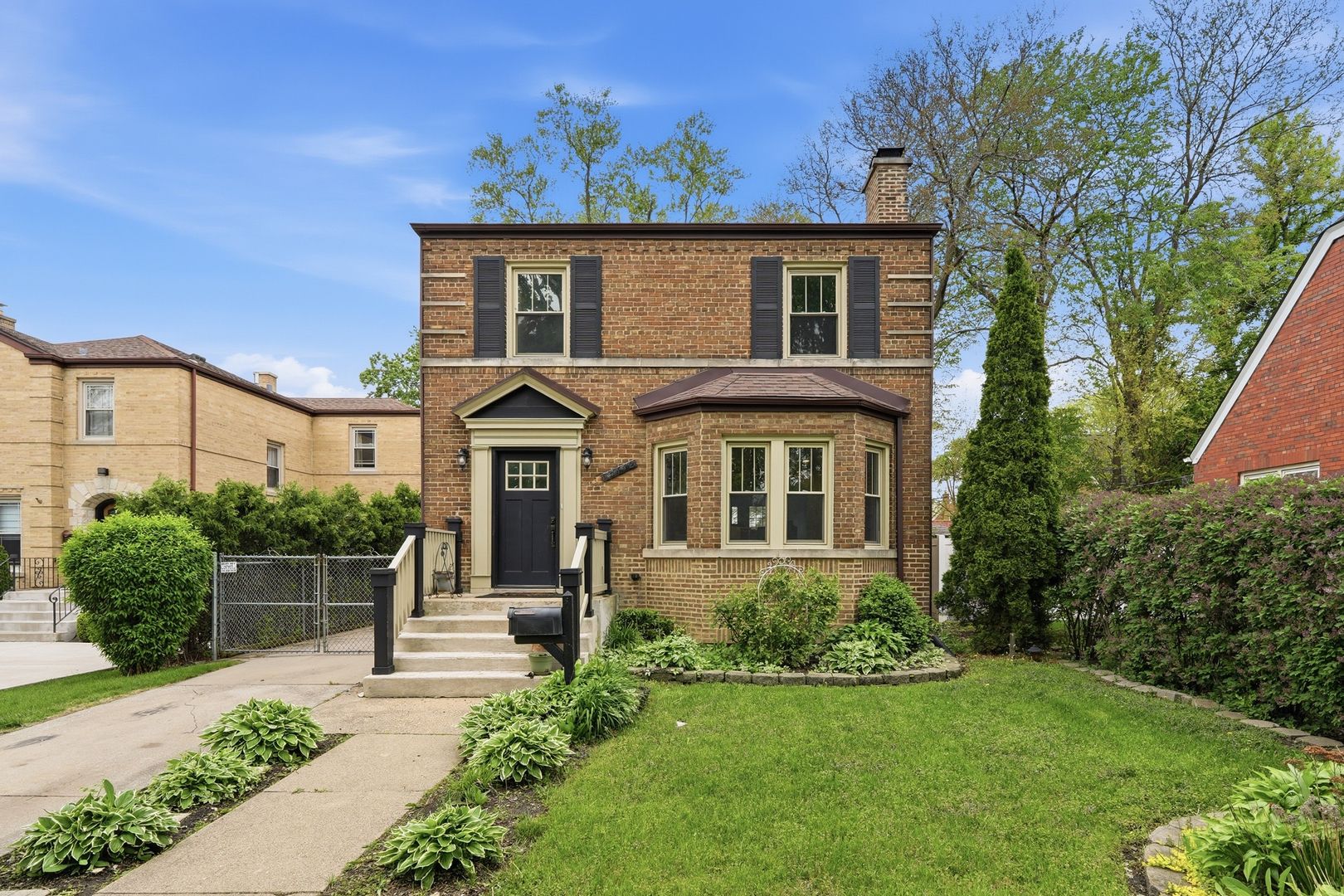 11412 S Oakley Avenue — Chicago, IL 60643