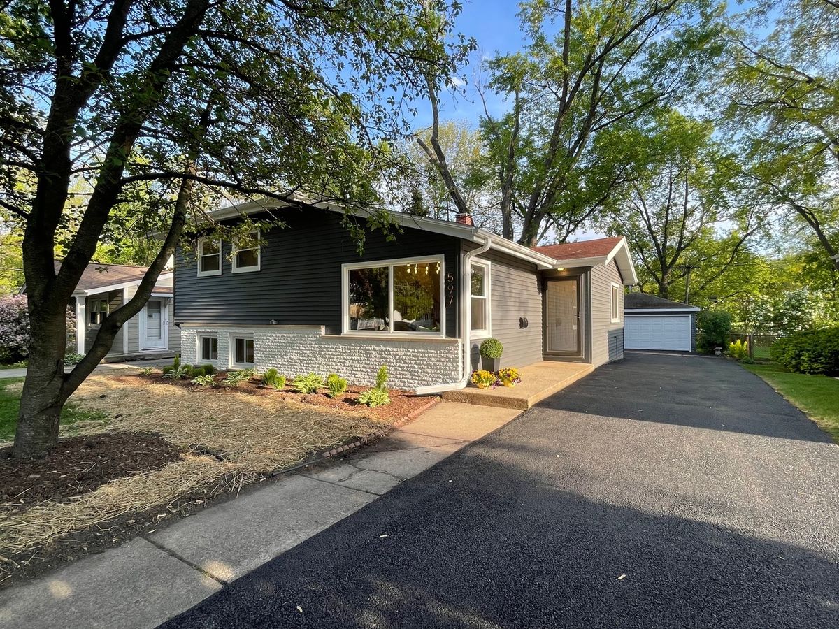 597 Lowden Avenue, Glen Ellyn, IL 60137