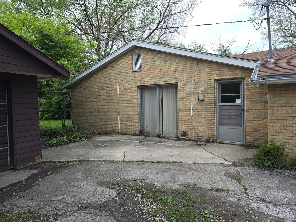 8621 W 167th Place, Orland Park, IL 60462