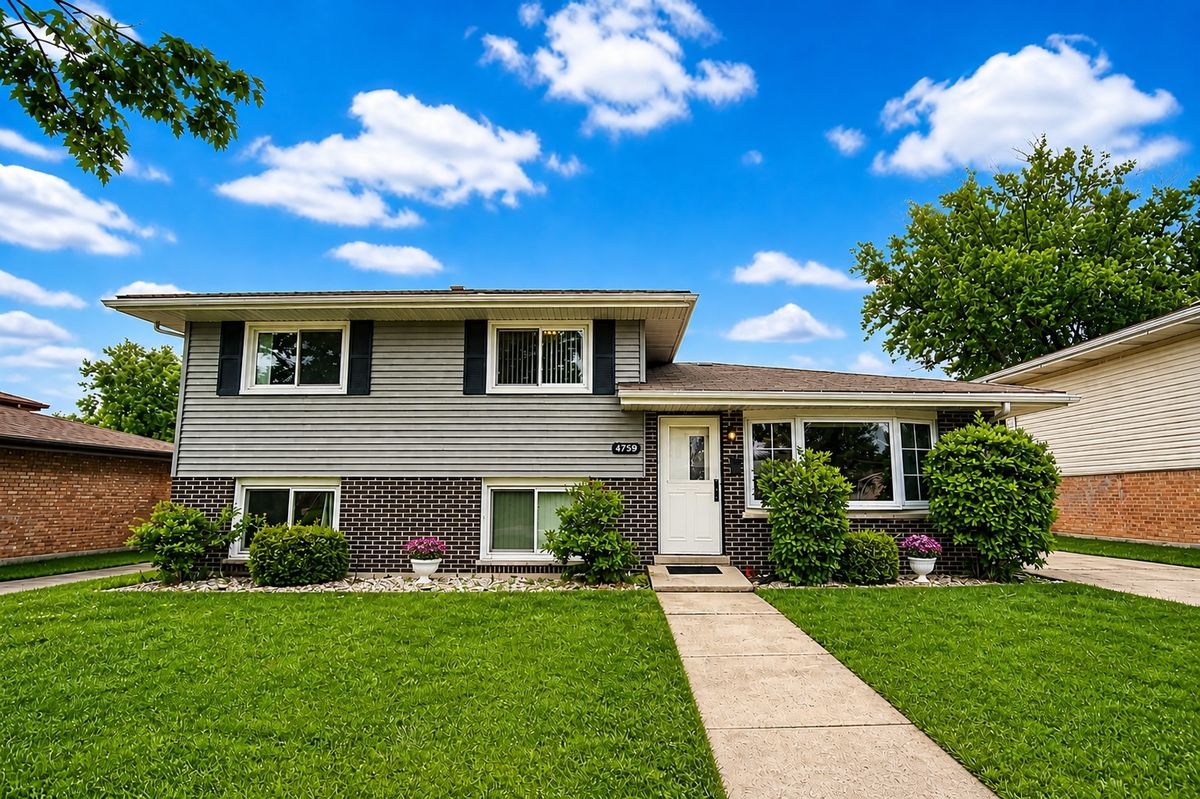 14759 Long Avenue, Oak Forest, IL 60452