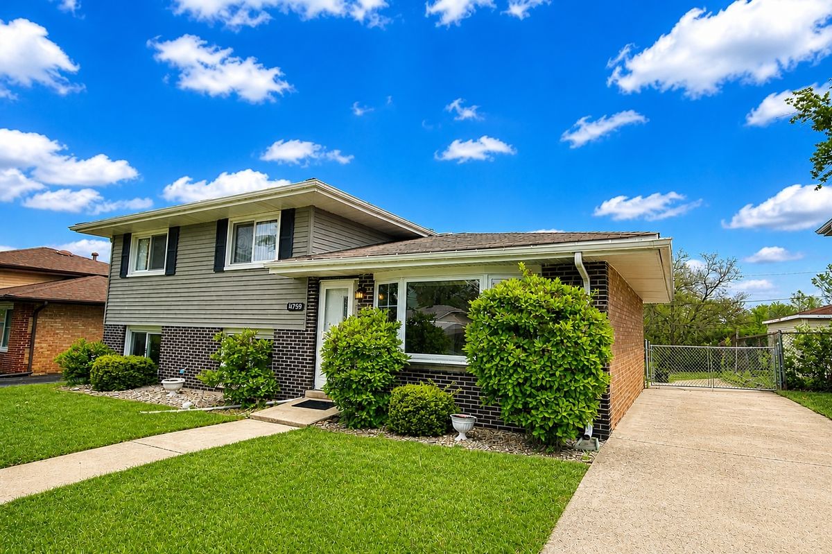 14759 Long Avenue, Oak Forest, IL 60452
